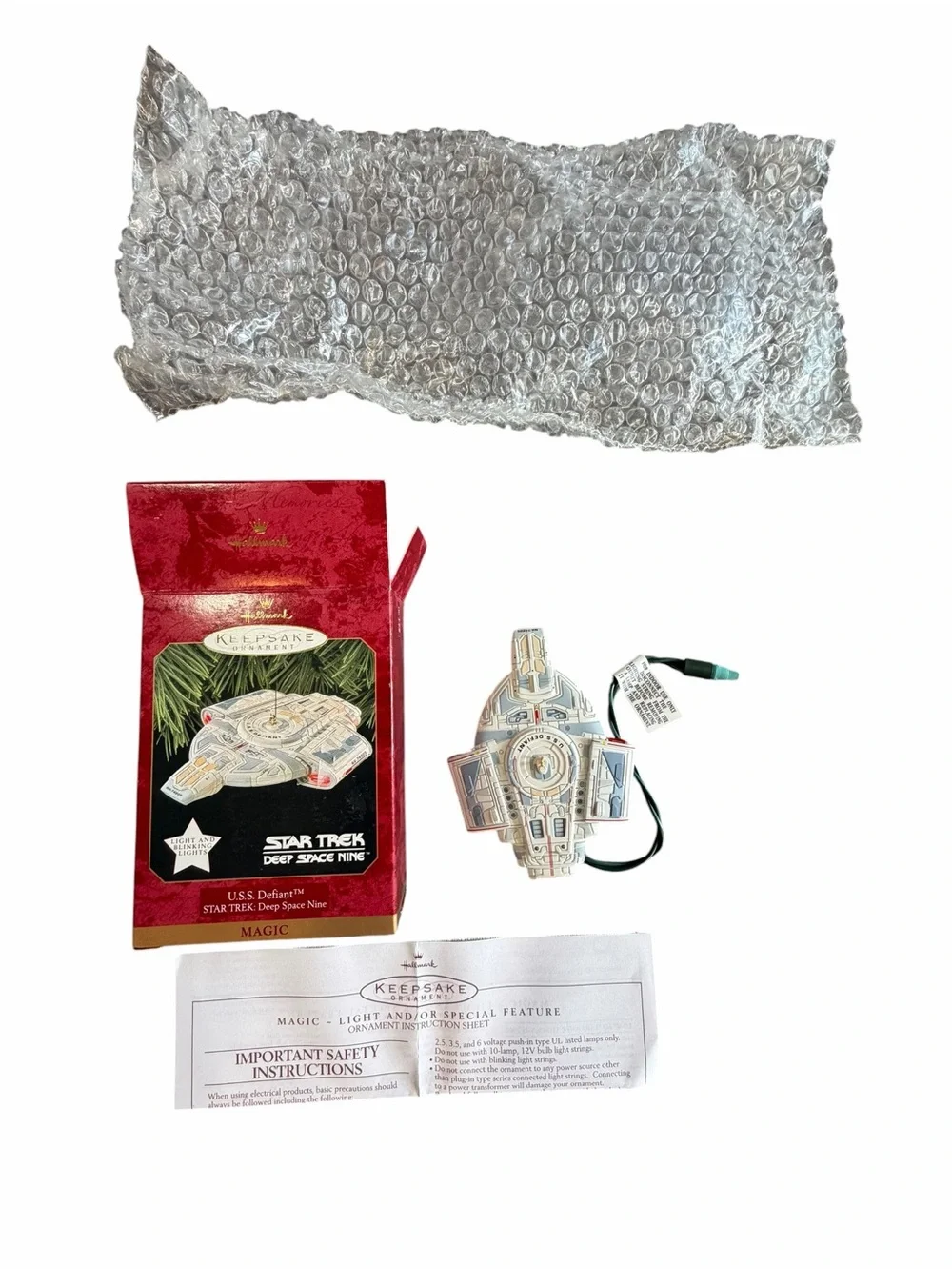 1997 Hallmark Star Trek Deep Space Nine USS Defiant Magic Light Ornament